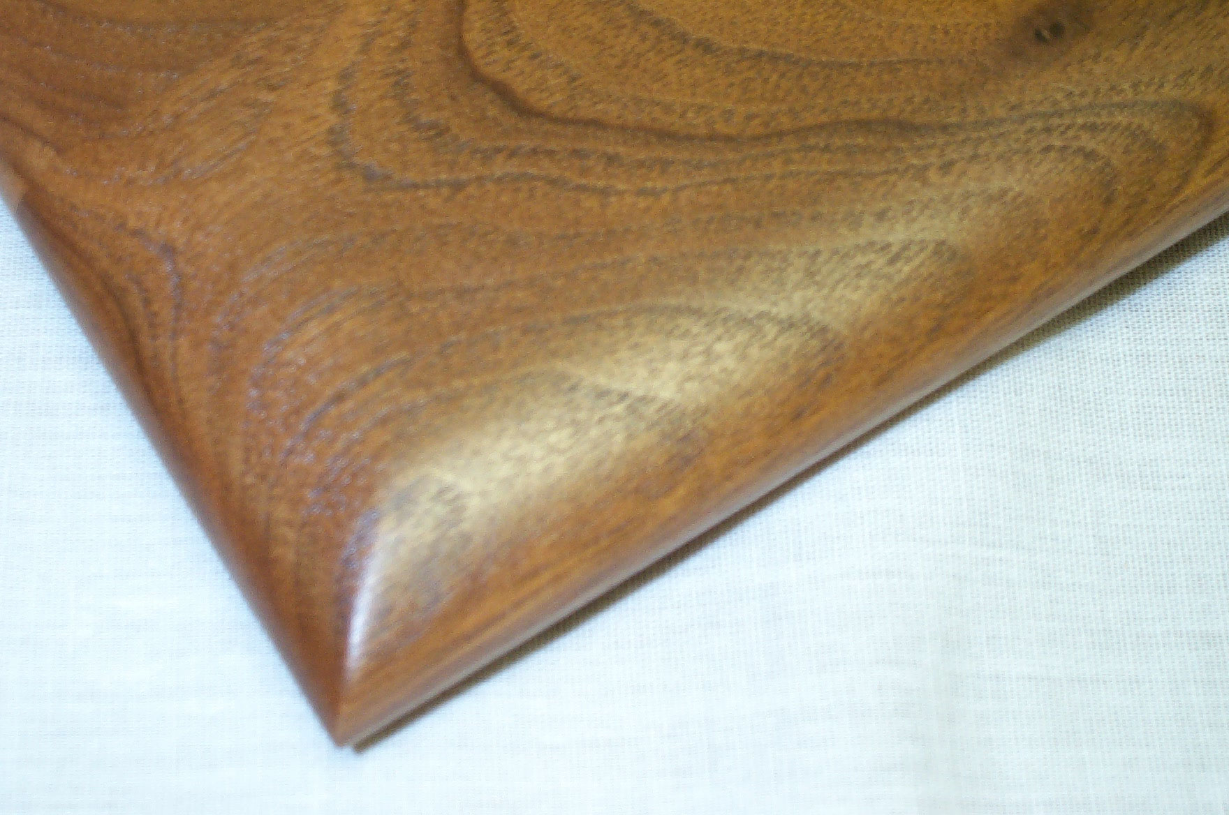 Solid-Walnut-with-Eliptical-Edge.jpg